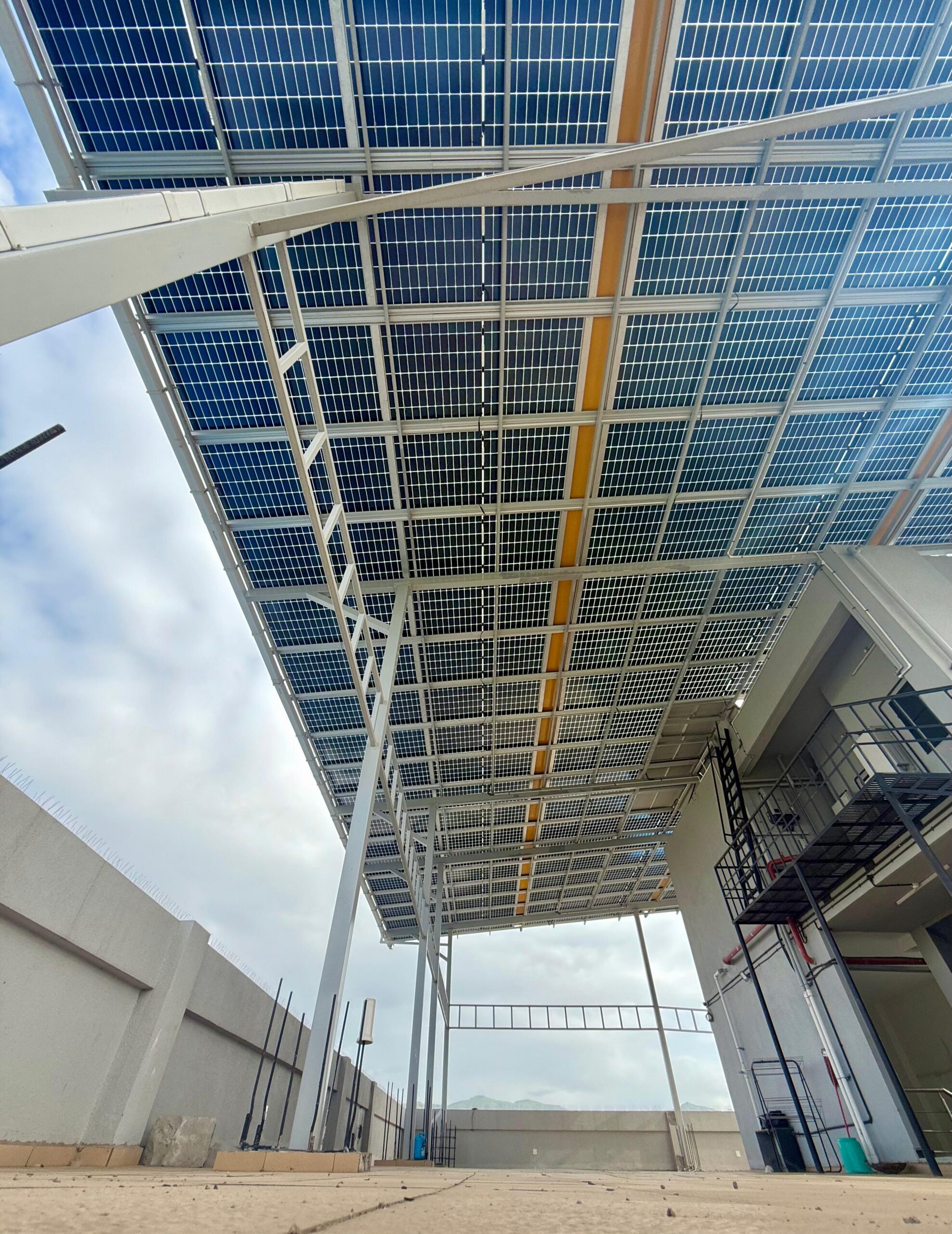 Solar Inroof, Leakproof solar roof